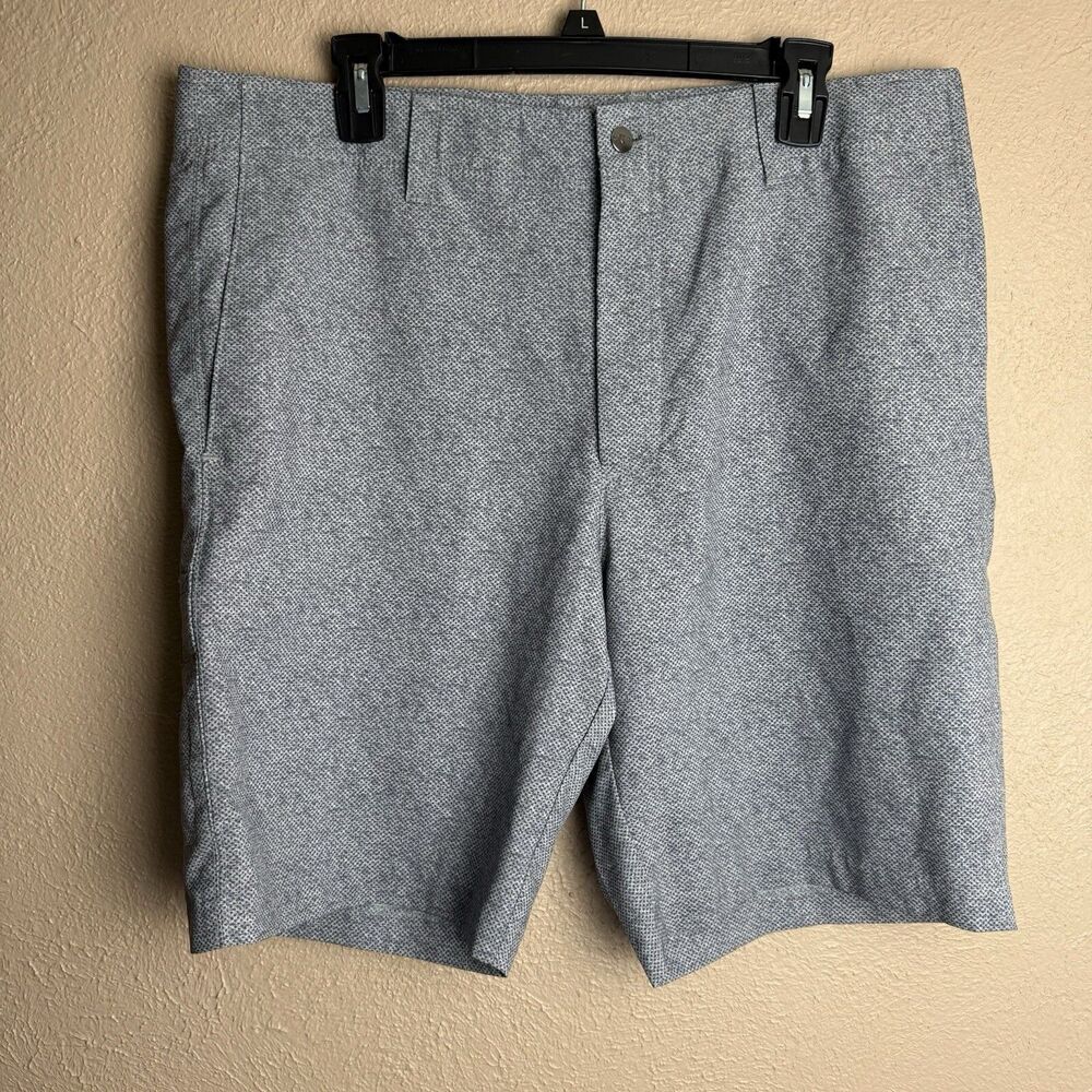 Callaway Golf Grey Five Pocket Men's Shorts Size 36